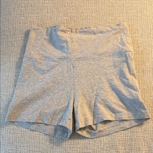 TNA Light Gray Women's Bike Shorts size M